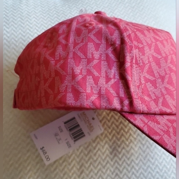 MICHEAL Micheal Kors Signature Logo Cap - Picture 4 of 10